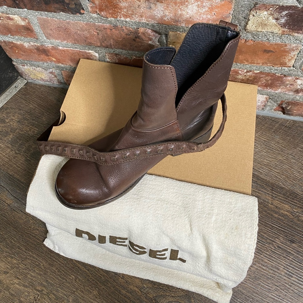 Diesel Wrap Boot - Picture 5 of 7